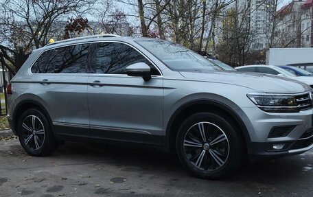 Volkswagen Tiguan II, 2018 год, 3 080 000 рублей, 30 фотография