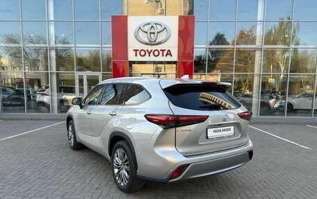 Toyota Highlander, 2025 год, 7 000 000 рублей, 7 фотография