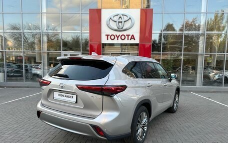 Toyota Highlander, 2025 год, 7 000 000 рублей, 5 фотография