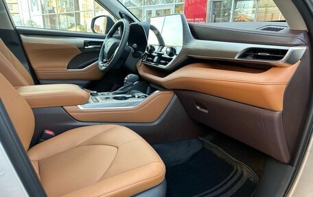 Toyota Highlander, 2025 год, 7 000 000 рублей, 11 фотография