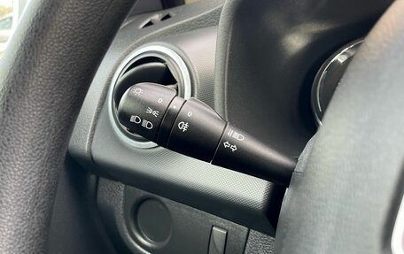 Renault Logan II, 2019 год, 835 000 рублей, 15 фотография