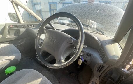 Toyota Estima III рестайлинг -2, 1999 год, 272 000 рублей, 8 фотография