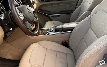 Mercedes-Benz GL-Класс, 2015 год, 2 500 000 рублей, 10 фотография