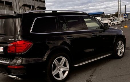 Mercedes-Benz GL-Класс, 2015 год, 2 500 000 рублей, 24 фотография