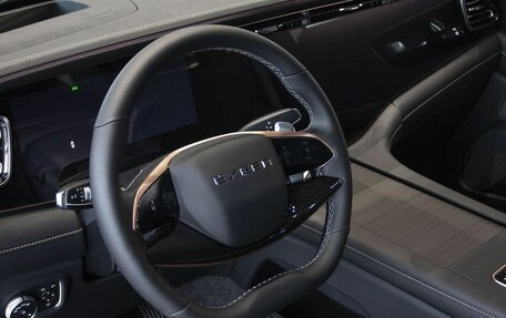 CheryExeed VX, 2024 год, 5 640 000 рублей, 14 фотография