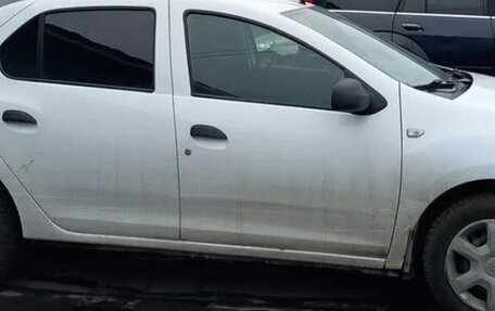 Renault Logan II, 2016 год, 450 000 рублей, 1 фотография