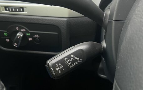 Volkswagen Touareg III, 2016 год, 3 990 000 рублей, 21 фотография