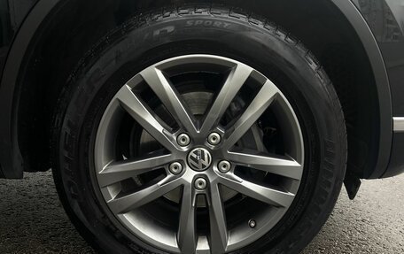 Volkswagen Touareg III, 2016 год, 3 990 000 рублей, 13 фотография