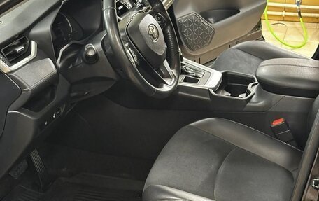 Toyota RAV4, 2021 год, 3 500 000 рублей, 6 фотография