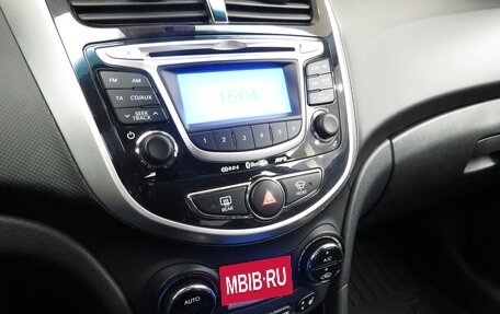 Hyundai Solaris II рестайлинг, 2012 год, 695 000 рублей, 9 фотография