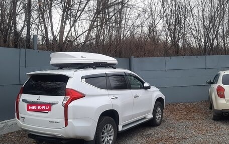 Mitsubishi Pajero Sport III рестайлинг, 2018 год, 2 600 000 рублей, 2 фотография