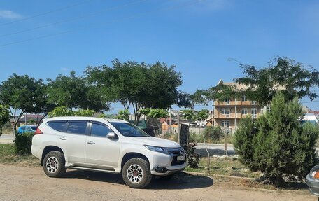 Mitsubishi Pajero Sport III рестайлинг, 2018 год, 2 600 000 рублей, 5 фотография