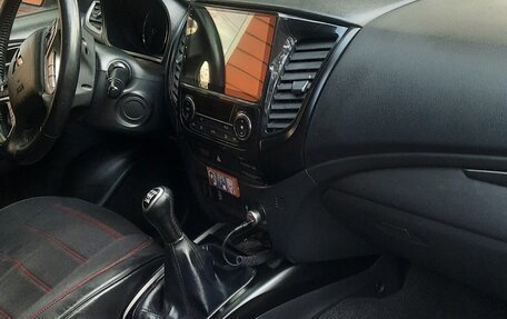 Mitsubishi Pajero Sport III рестайлинг, 2018 год, 2 600 000 рублей, 4 фотография