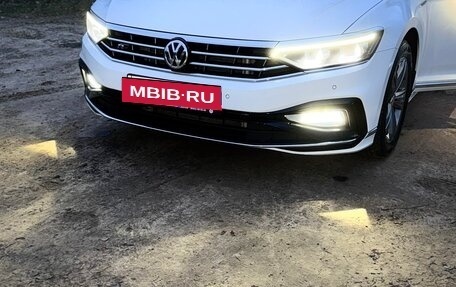 Volkswagen Passat B8 рестайлинг, 2019 год, 2 315 000 рублей, 9 фотография