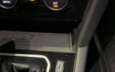 Volkswagen Passat B8 рестайлинг, 2019 год, 2 315 000 рублей, 18 фотография