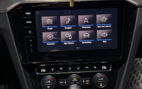 Volkswagen Passat B8 рестайлинг, 2019 год, 2 315 000 рублей, 19 фотография