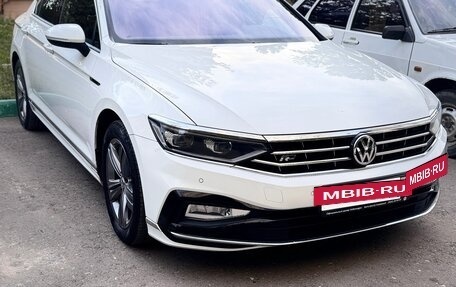 Volkswagen Passat B8 рестайлинг, 2019 год, 2 315 000 рублей, 26 фотография
