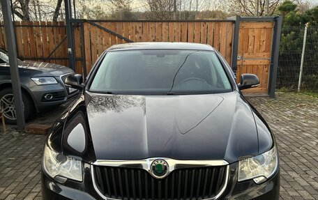 Skoda Superb III рестайлинг, 2010 год, 1 199 999 рублей, 1 фотография