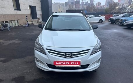 Hyundai Solaris II рестайлинг, 2016 год, 980 000 рублей, 4 фотография