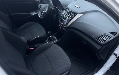 Hyundai Solaris II рестайлинг, 2016 год, 980 000 рублей, 6 фотография