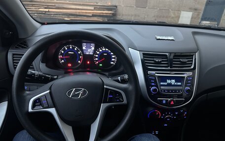 Hyundai Solaris II рестайлинг, 2016 год, 980 000 рублей, 9 фотография