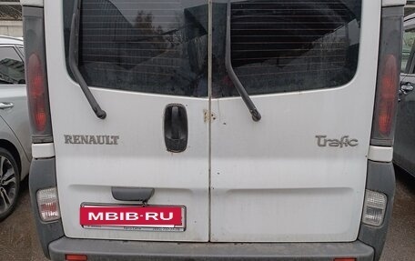 Renault Trafic, 2006 год, 1 100 000 рублей, 2 фотография