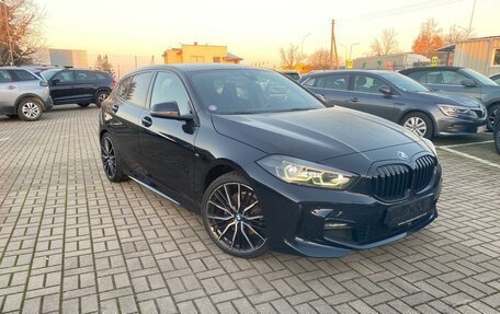 BMW 1 серия, 2021 год, 2 200 000 рублей, 2 фотография