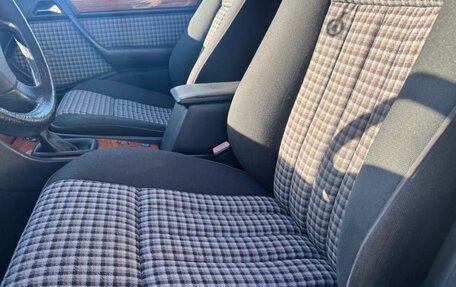 Mercedes-Benz E-Класс, 1992 год, 1 180 000 рублей, 16 фотография