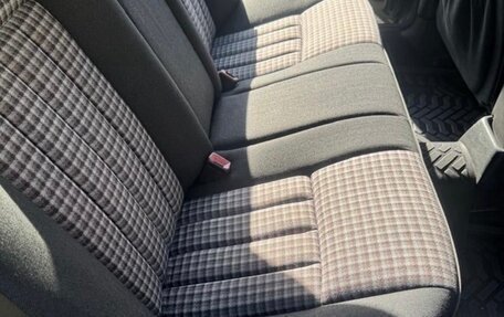 Mercedes-Benz E-Класс, 1992 год, 1 180 000 рублей, 17 фотография