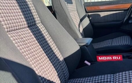 Mercedes-Benz E-Класс, 1992 год, 1 180 000 рублей, 14 фотография