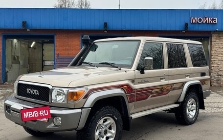 Toyota Land Cruiser 70, 2015 год, 7 950 000 рублей, 3 фотография