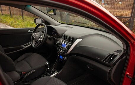 Hyundai Solaris II рестайлинг, 2012 год, 825 000 рублей, 19 фотография