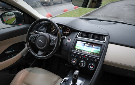 Jaguar E-Pace, 2018 год, 2 599 000 рублей, 9 фотография