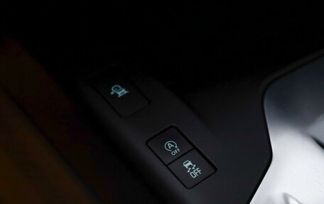 Jaguar E-Pace, 2018 год, 2 599 000 рублей, 23 фотография