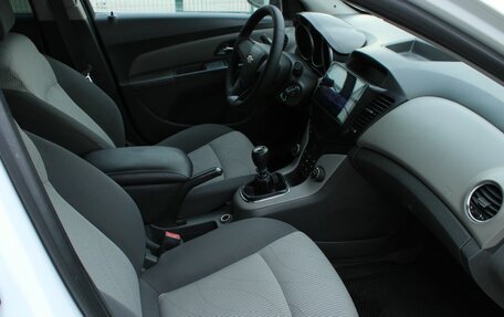 Chevrolet Cruze II, 2010 год, 620 000 рублей, 14 фотография