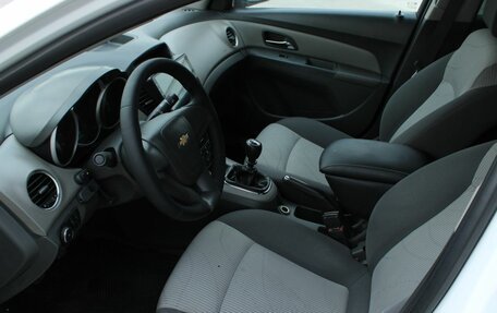 Chevrolet Cruze II, 2010 год, 620 000 рублей, 13 фотография