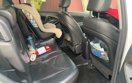 Toyota RAV4, 2010 год, 1 150 000 рублей, 12 фотография