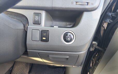 Toyota Voxy II, 2009 год, 1 300 000 рублей, 5 фотография