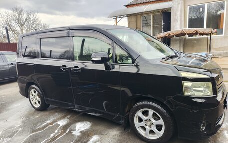 Toyota Voxy II, 2009 год, 1 300 000 рублей, 9 фотография