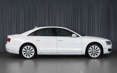 Audi A8, 2011 год, 1 350 000 рублей, 5 фотография