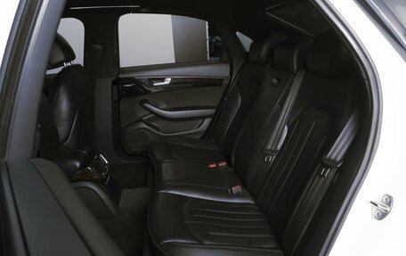 Audi A8, 2011 год, 1 350 000 рублей, 9 фотография