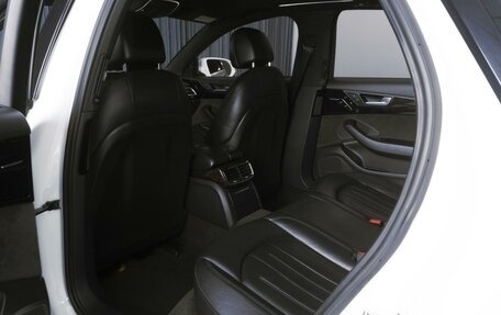 Audi A8, 2011 год, 1 350 000 рублей, 11 фотография