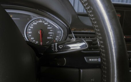 Audi A8, 2011 год, 1 350 000 рублей, 19 фотография