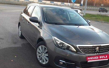 Peugeot 308, 2021 год, 1 800 000 рублей, 2 фотография