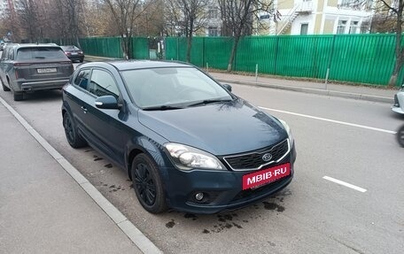 KIA cee'd I рестайлинг, 2011 год, 850 000 рублей, 2 фотография