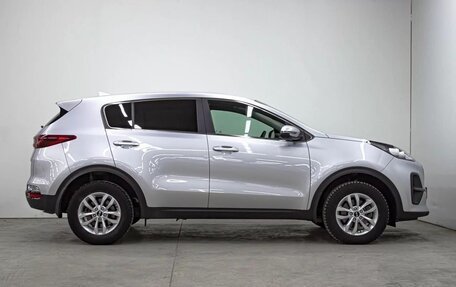 KIA Sportage IV рестайлинг, 2021 год, 2 240 000 рублей, 3 фотография