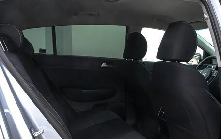 KIA Sportage IV рестайлинг, 2021 год, 2 240 000 рублей, 14 фотография