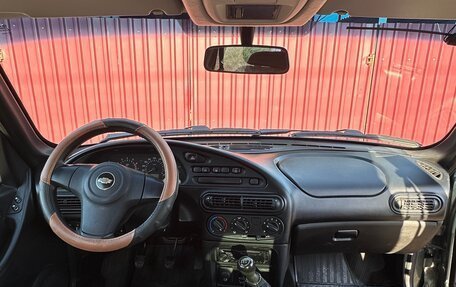 Chevrolet Niva I рестайлинг, 2016 год, 670 000 рублей, 5 фотография