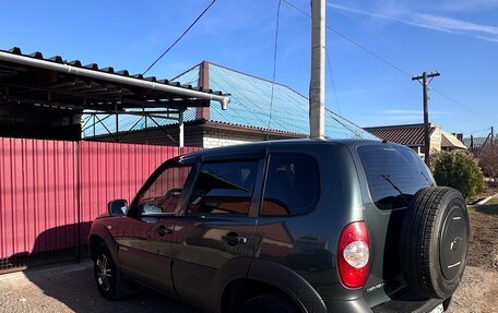 Chevrolet Niva I рестайлинг, 2016 год, 670 000 рублей, 3 фотография