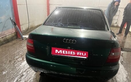 Audi A4, 1998 год, 250 000 рублей, 2 фотография